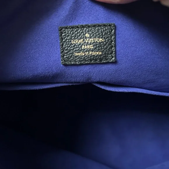 SOLD! 🎉Authentic Louis Vuitton Maida Hobo black leather monogram empriente EUC! - Picture 8 of 16